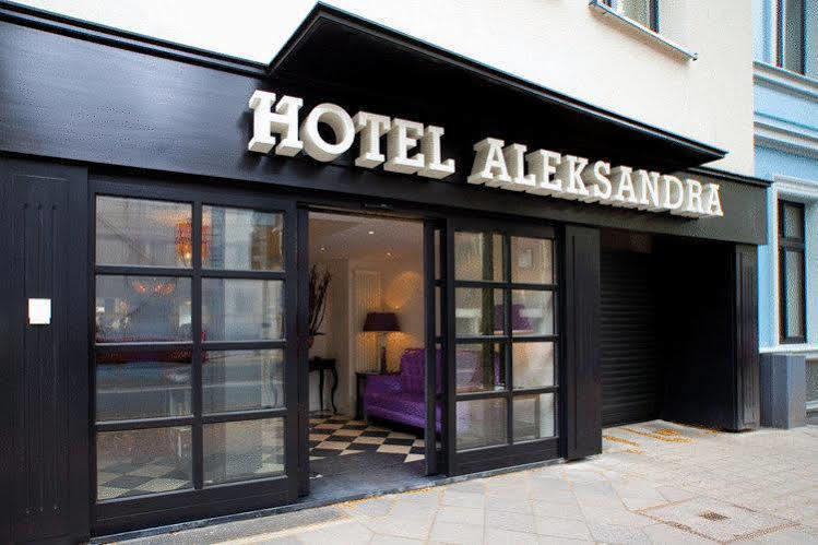 Hotel Aleksandra Dusseldorf Exterior photo